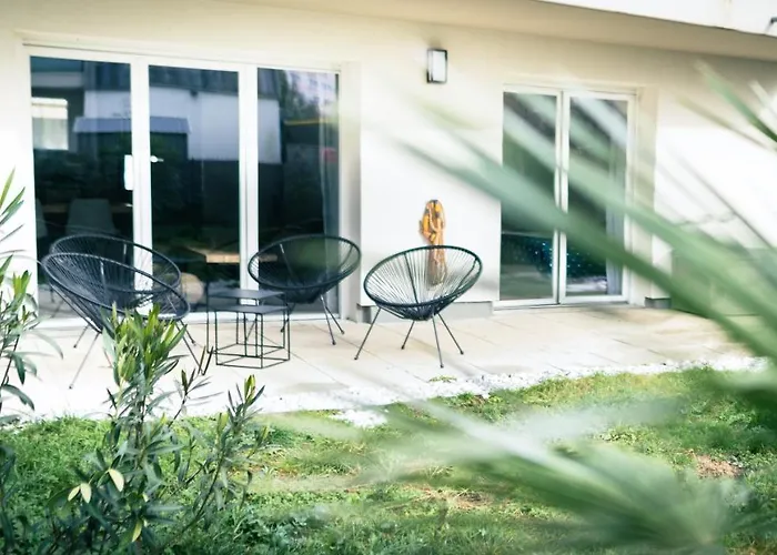 アパート La Source Positive エクスレバン